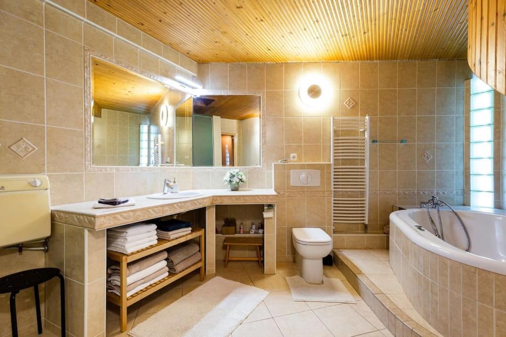 Rooftop 180M2 Loft With Private Sauna, Bratislava Exterior photo