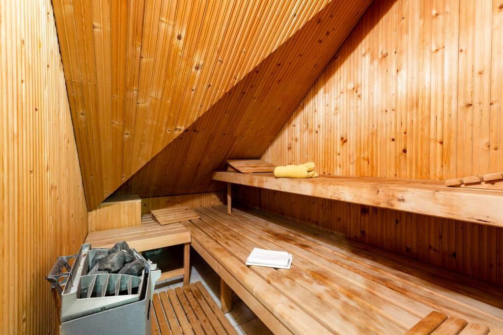 Rooftop 180M2 Loft With Private Sauna, Bratislava Exterior photo
